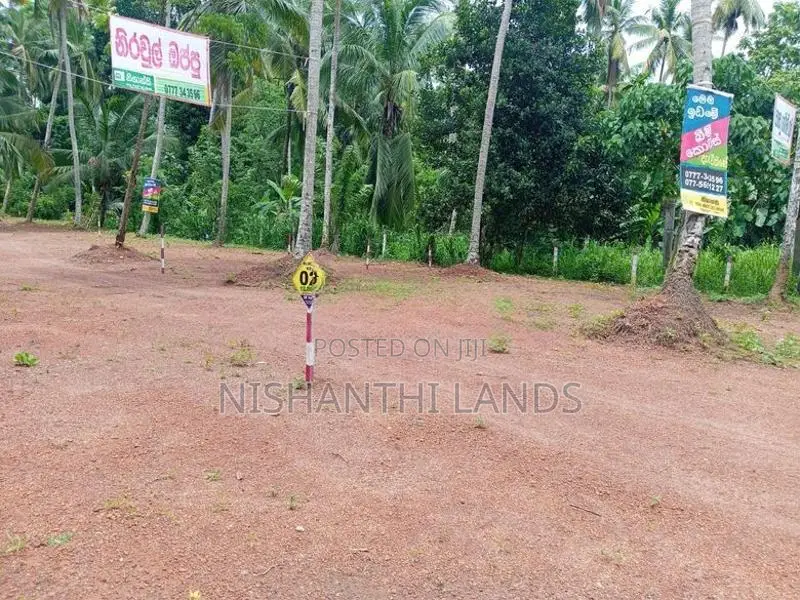 Land for Sale in Mirigama