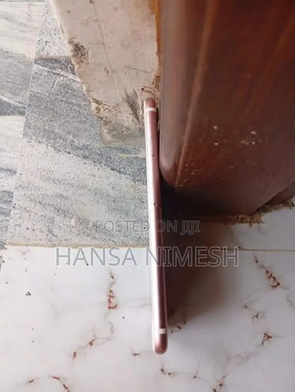 Apple iPhone 7 (Used)