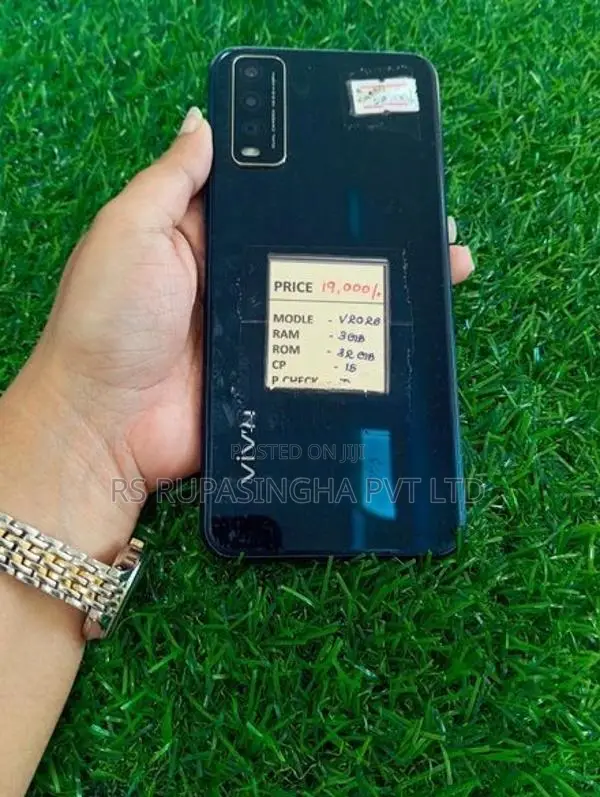 Vivo V20 3GB/32GB (Used)