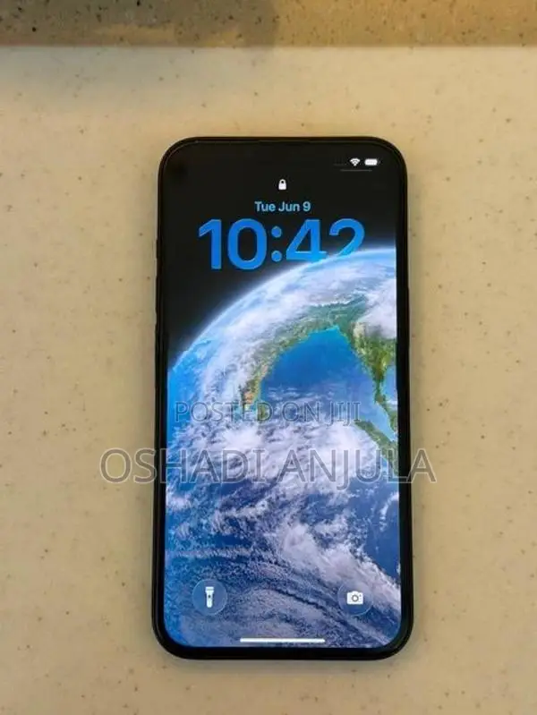 Apple iPhone 13 (Used)