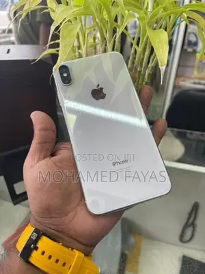 Apple iPhone XS Max 256GB white color (Used)