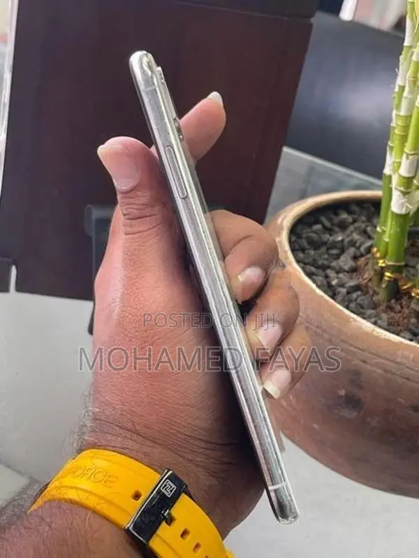 Apple iPhone XS Max 256GB white color (Used)
