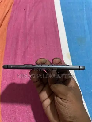 Apple iPhone 8 (Used)