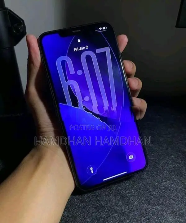 Apple iPhone 11 Pro Max (Used)