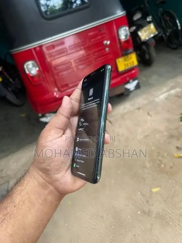 Apple iPhone 11 Pro (Used)