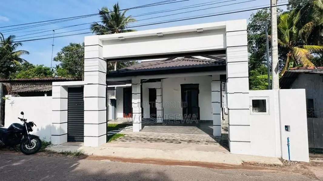 3Bedroom house for sale in ja-Ela