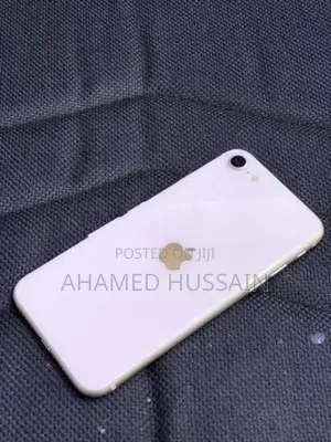 Apple iPhone SE 3 White 128GB (Used)