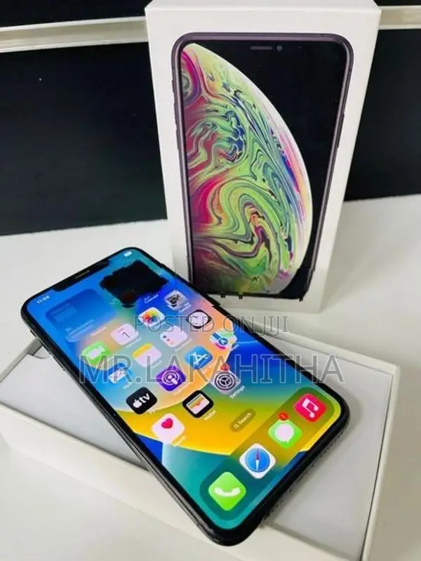 Apple iPhone XS Max 64GB (Used)