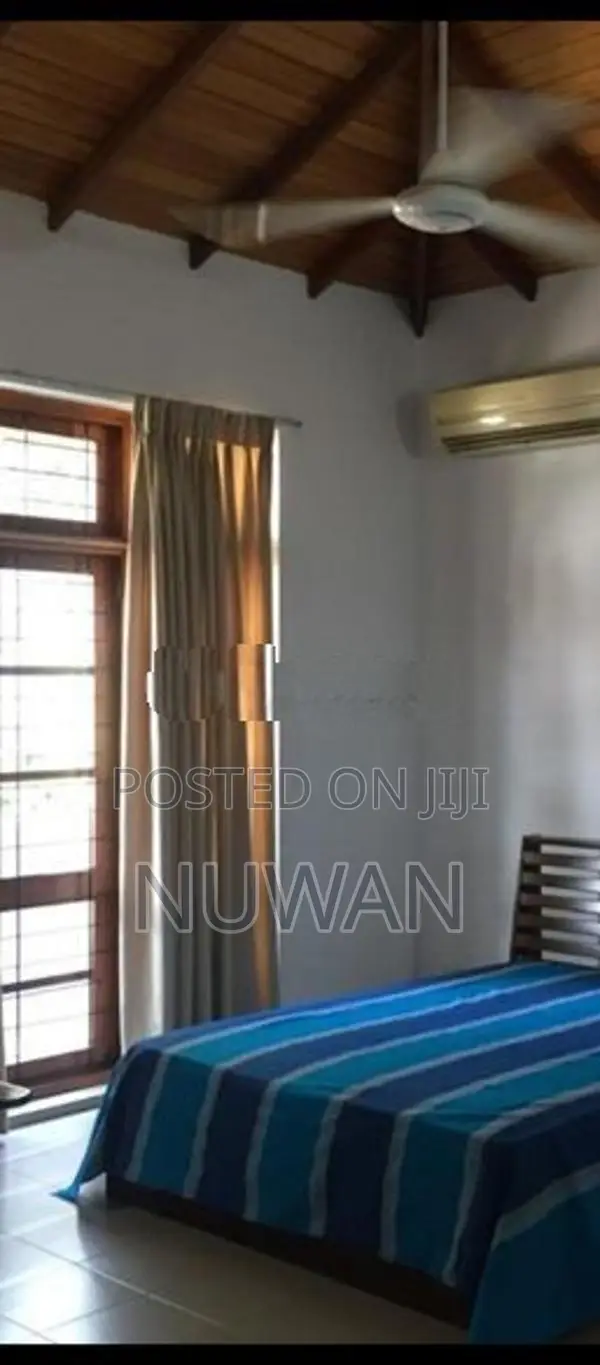 ( DER7025) 2 storied stand alone house in moratuwa
