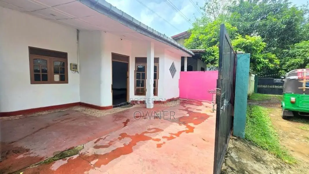House for Sale in Kottikawatta
