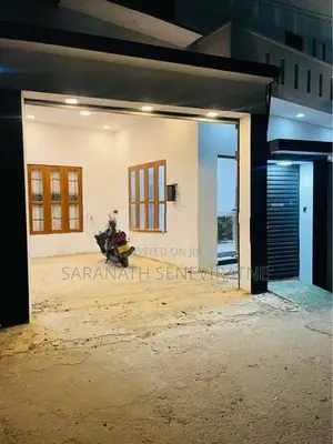 Modern 2-Story House in Ratmalana
