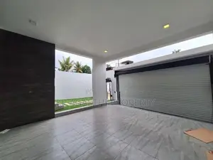 Modern Luxury House for Sale in Battaramulla