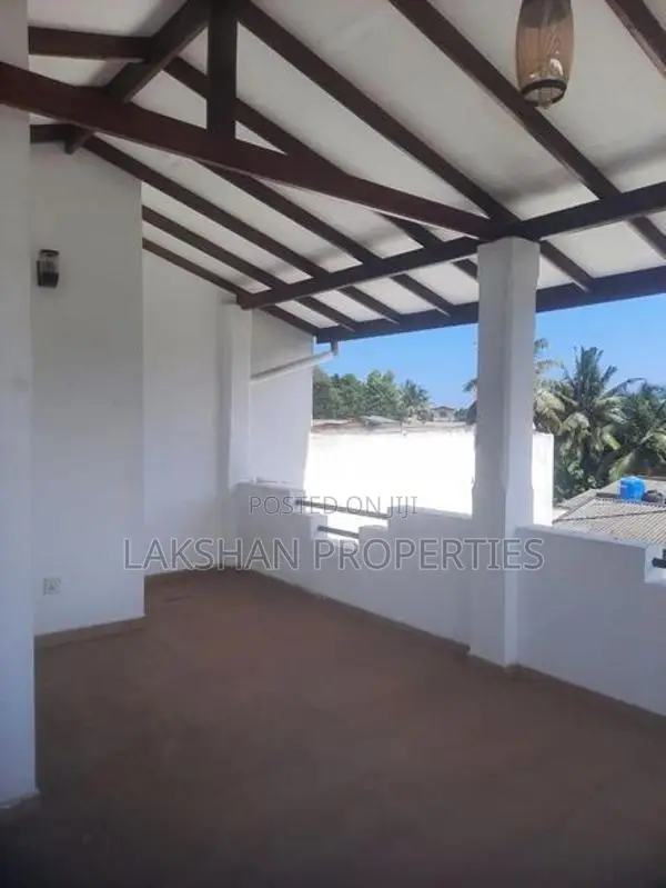 Two Story House For Rent In Moratuwa Katubedda