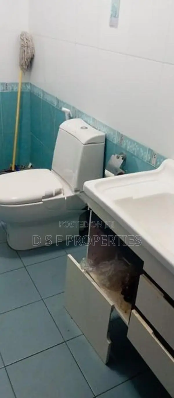 A TWO STORY HOUSE In RENT KOTTAWA