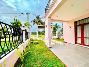 Best Living Conditions Upstairs 4 Br House for Sale Negombo
