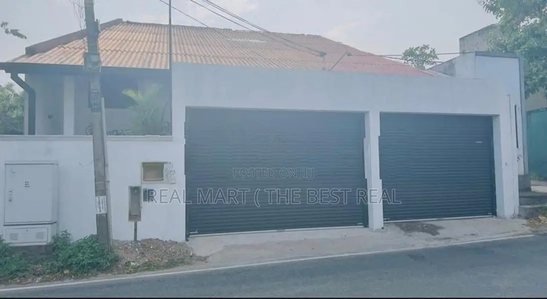 BATTARAMULLA : 6-BR (10P) RENOVATED HOUSE WITH SEPARATE ANNEX FOR SALE