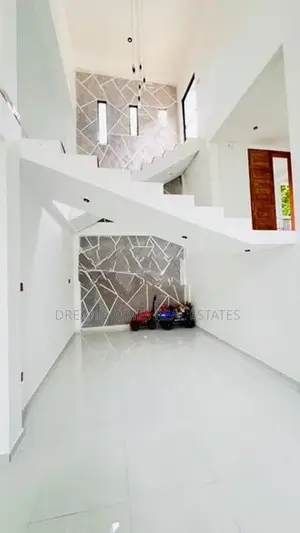 Prime Residential House in Kadawatha