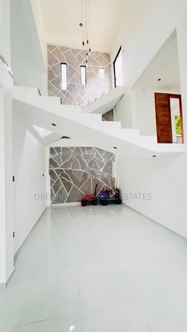 Prime Residential House in Kadawatha