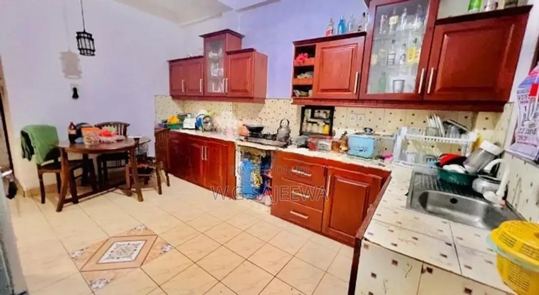 Complete house sale in Negombo, Dalupotha