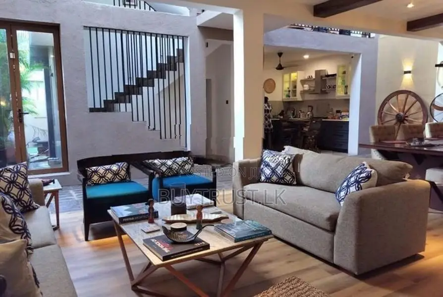 Two Story House for Sale in Colombo 05