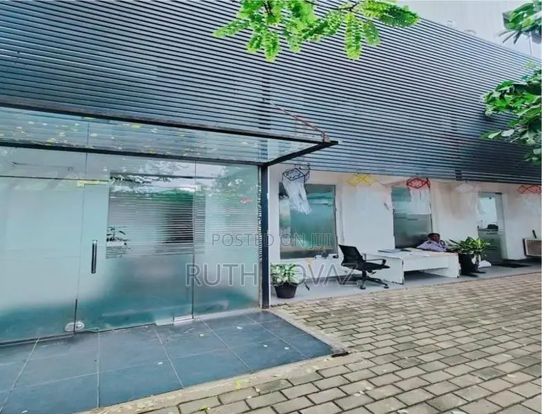Commercial Building for Sale in Colombo 05