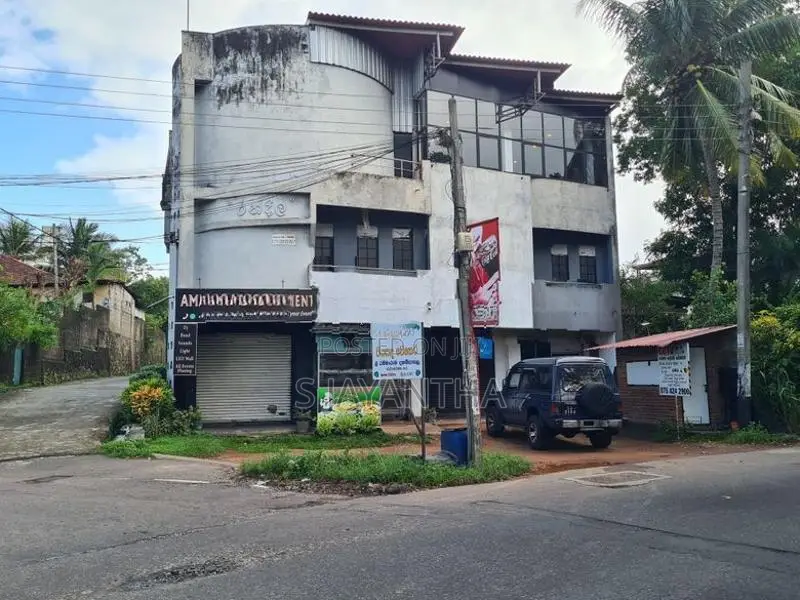 Commercial Building for Sale in Pannipitiya
