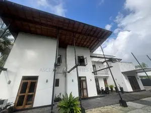 48 Perch Residential Property with 6,500 Sqft House – Panadura