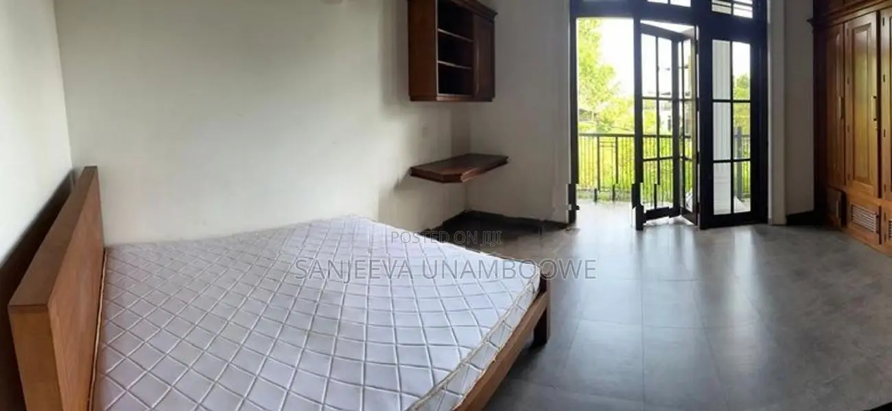 Semi-Furnished Luxury House for Rent in Madiwela-Kotte