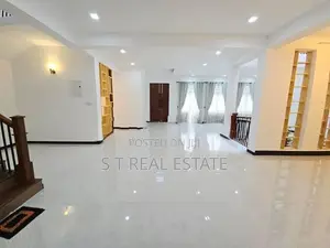 🏡Brand New Luxury 3 Story House For Sale In Thalawathugoda