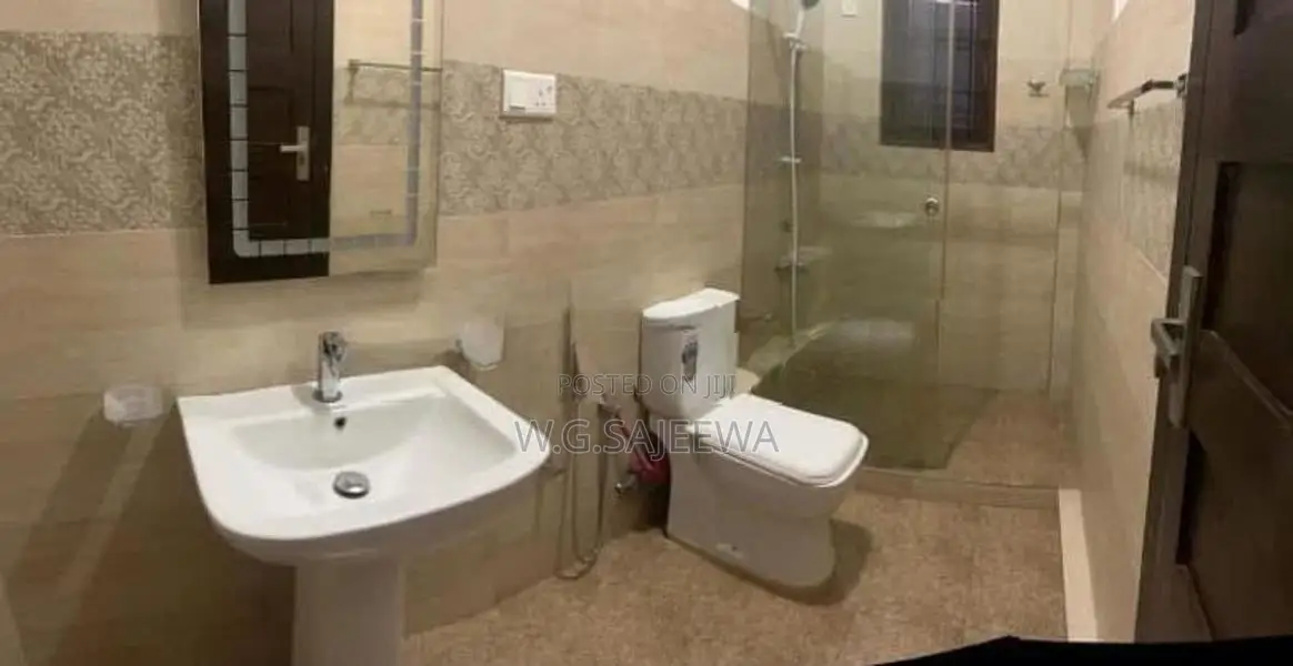 Fully Furnished A/C Upstair house rent in Negombo