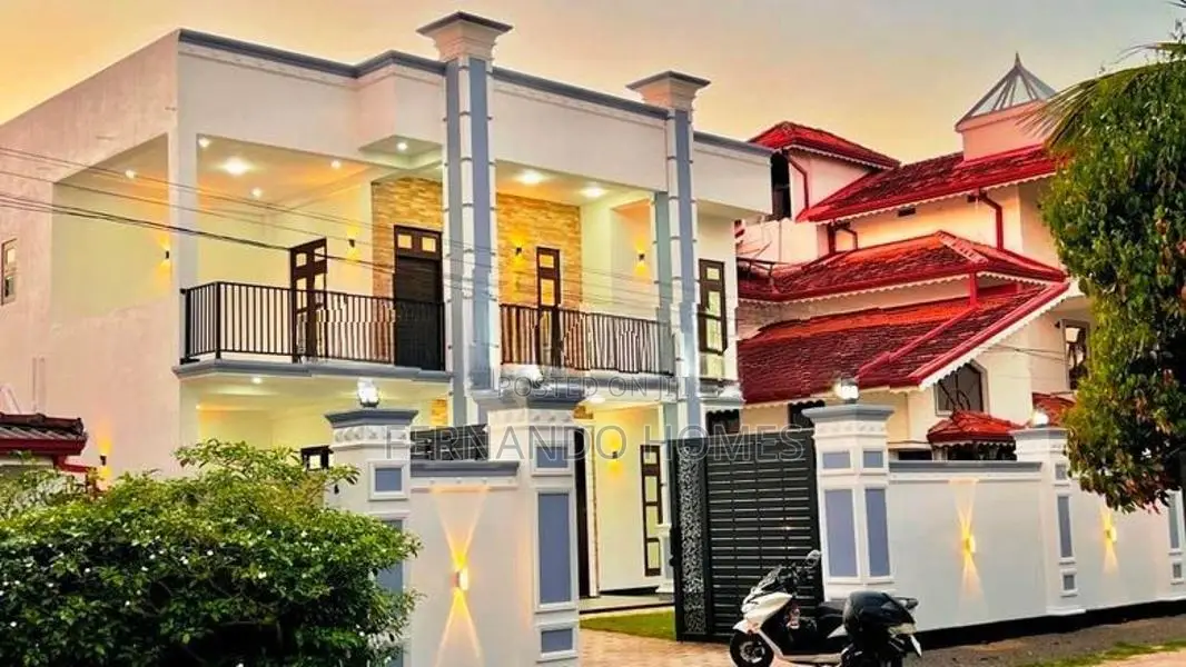 Near Katunayaka Airport 15P Land Modern Box 5Br House For Sale Negombo