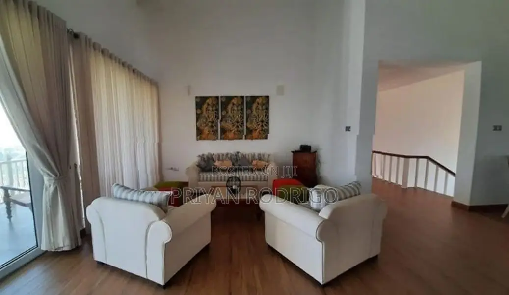 Luxury Fully Furnished 05 BR Bungalow for Sale in Nuwara Eliya Distric