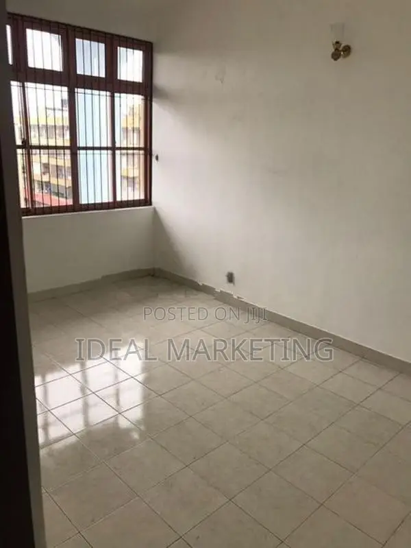 Colombo 05 - Duplex Apartment for Sale