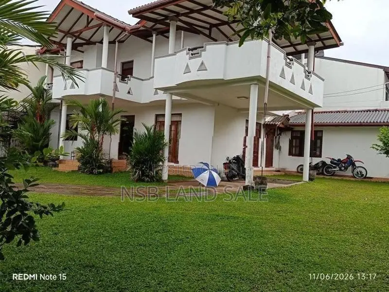 VALUABLE LAND AND HOUSE FOR SALE KOTTE