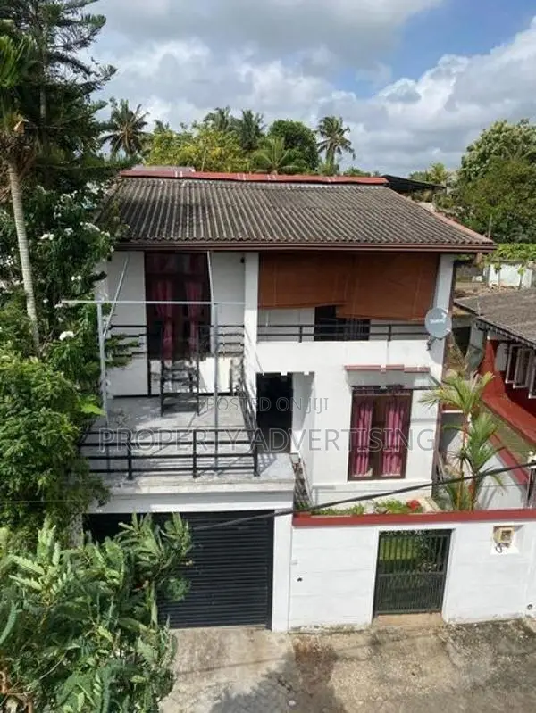 House for Sale in Boralesgamuwa