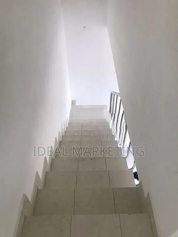 Colombo 05 - Duplex Apartment for Sale