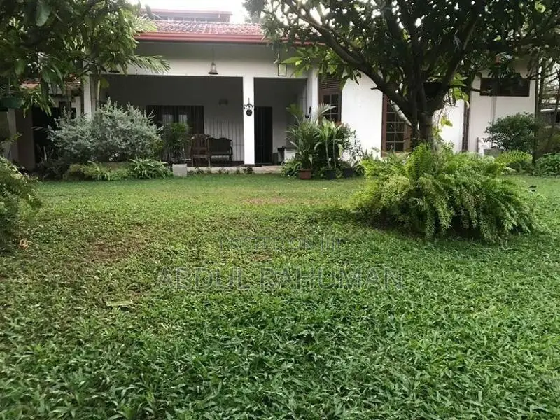 තට්ටු දෙකේ ගෙදර 7 Rooms Kottawa Junction
