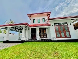 Clear Deeds 16P Land With Single Storey House for Sale In Kandawala