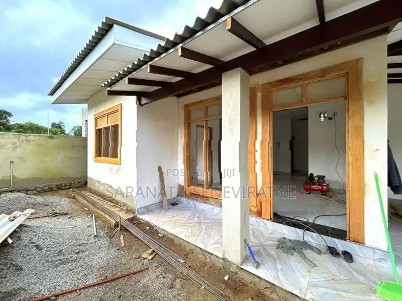 Brand-New House Getting Completed in Beruketiya Homagama