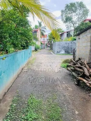 Land with House for Sale in Bokundara