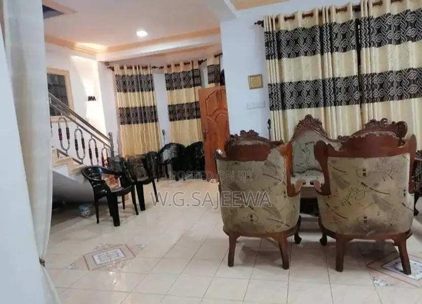 Complete House for sale in Negombo, Dalupotha