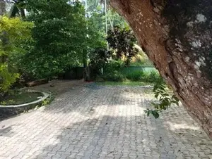 Land for Sale in Karapitiya