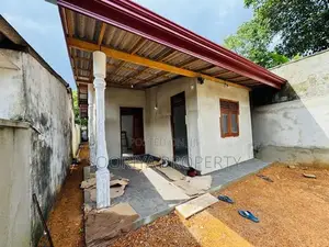 පිළියන්දලට ආසන්නව තනිමහල් නිවසක් විකිණීමට - Piliyandala