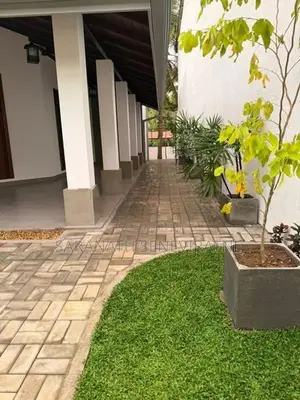 Newly Renovated Luxury 3 Bedroom House for Sale in Piliyandala