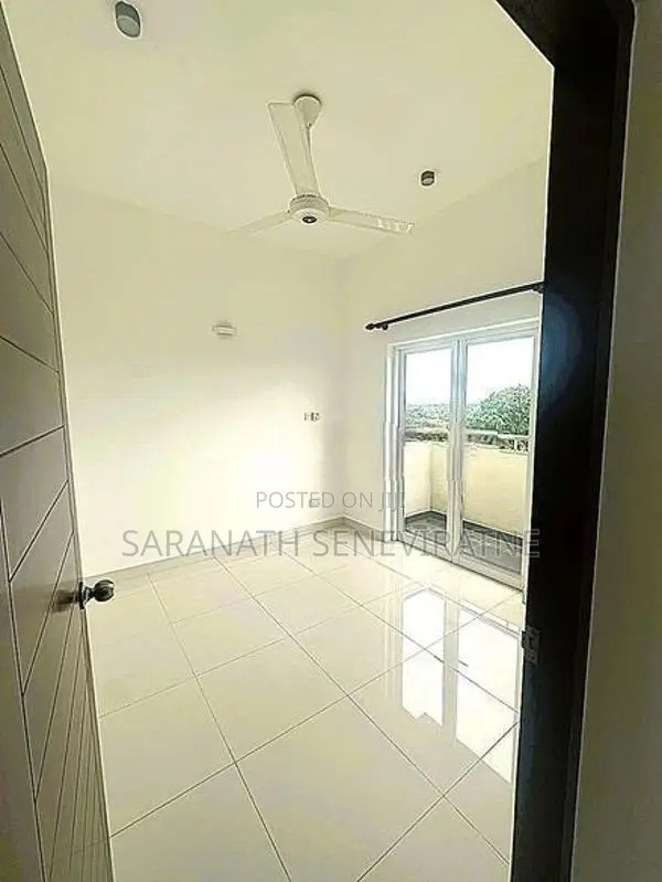 3 Bedrooms Apartment Unit for Sale - Maharagama
