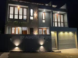 Luxury House for Sale in Colombo 5