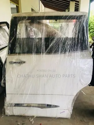 Toyota voxy naoh esquire door