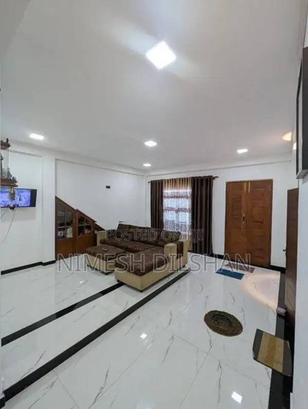House for Sale in Nawagamuwa Kaduwela