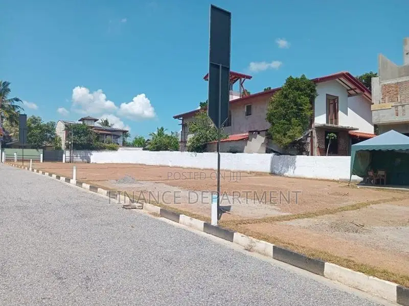 Kottawa Maththegoda Valuable Land for Sale Near 138/2 Pettah Road