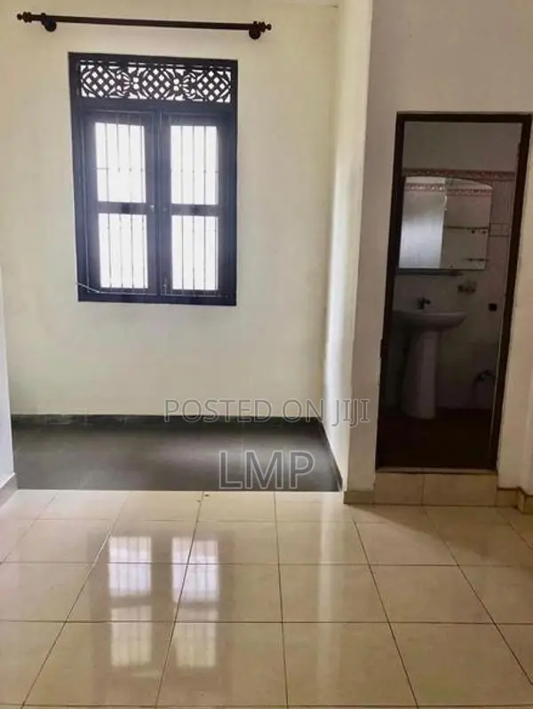 Upstair House for Rent in Maharagama